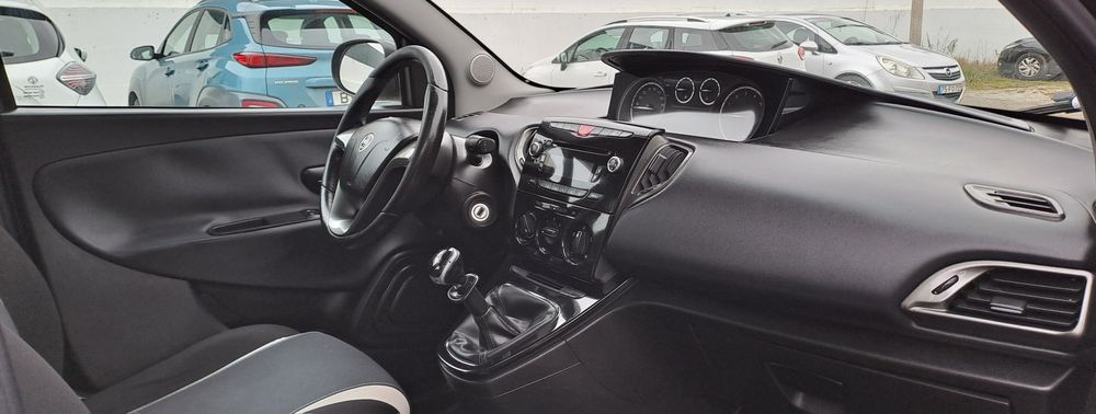 Lancia Ypslon 2014 com 139.000kms