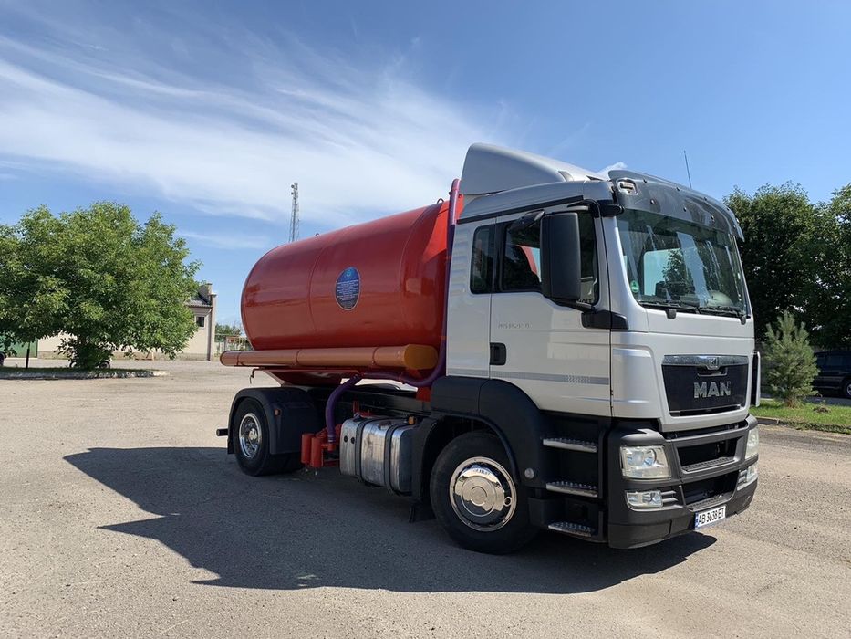 Вакумна машина,   ассенизатор, цистерна, илосос емкость бочка