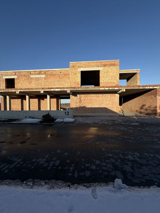 КМ Water village Продаж будинків 370 м² з виходом на воду Романків