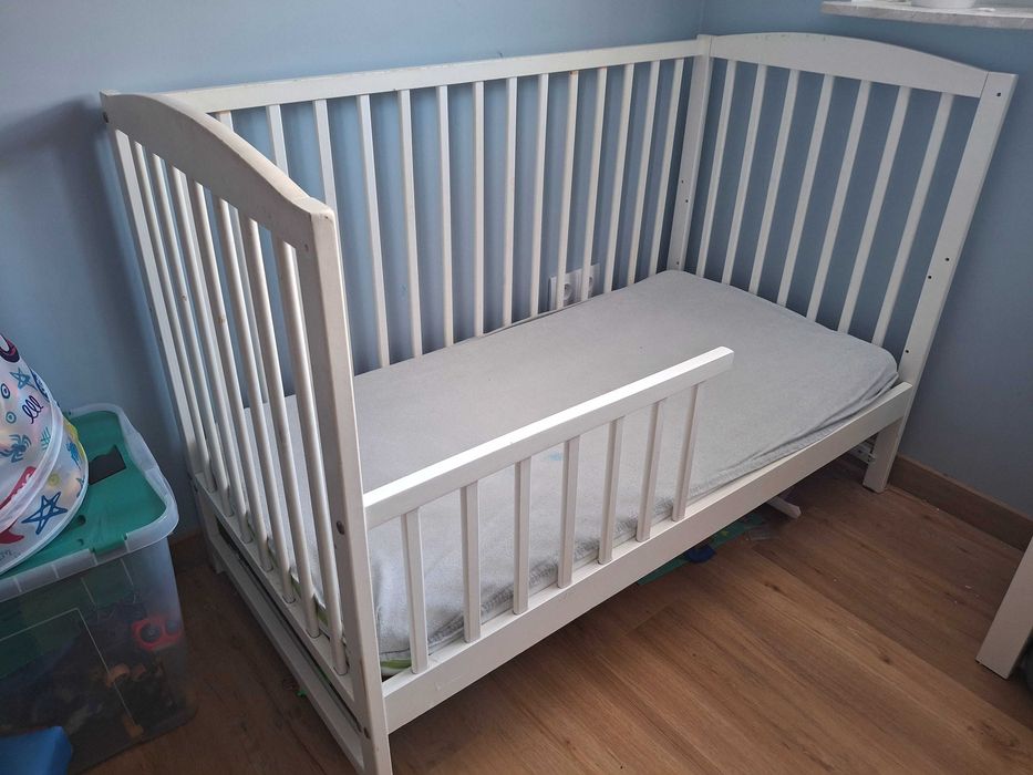 Sprzedam łóżko dziecięce