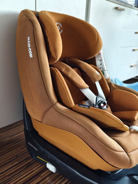 Fotelik maxi Cosi Pearl pro 2 + baza family fix 2