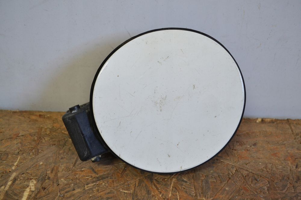 klapka wlewu paliwa audi rs5 coupe 8t 8t0809999e