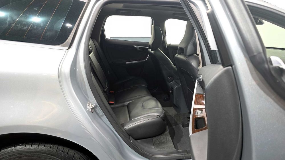 2015 VOLVO  XC60 2.4 TDI AWD