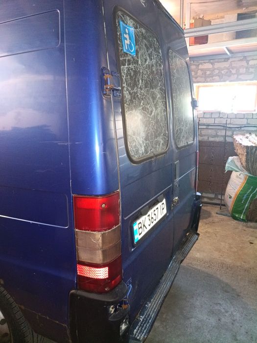 Продам буса Пежо боксер груз