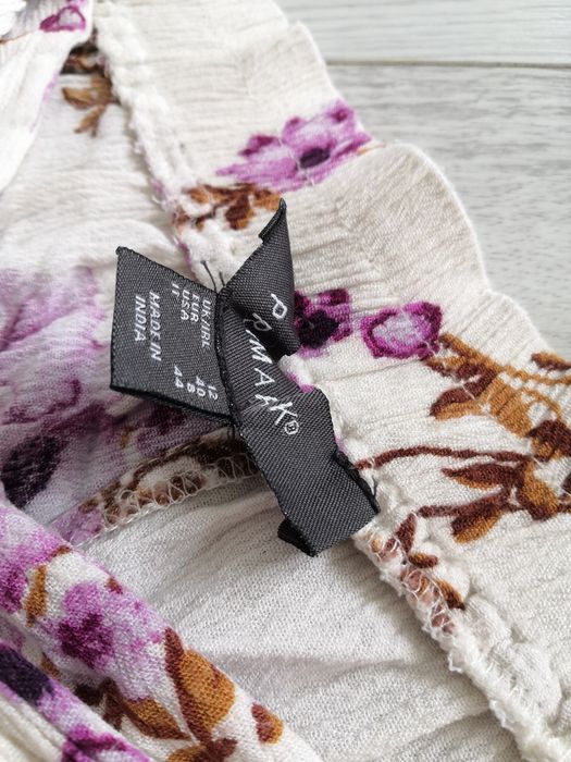 Primark krótkie elastyczne spodenki szorty kwiatowy wzór.