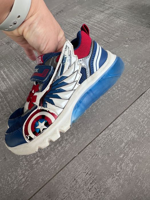 Geox Captain America, 29