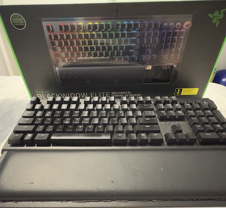 Razer BlackWidow Elite (Yellow Switches) Layout US - C/ Caixa