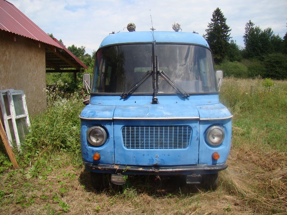 Ретро фургон, мікробус, мікроавтобус під реставрацію або ремонт