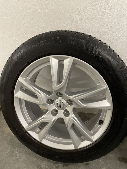 Jantes Volvo 18 polegadas com pneus