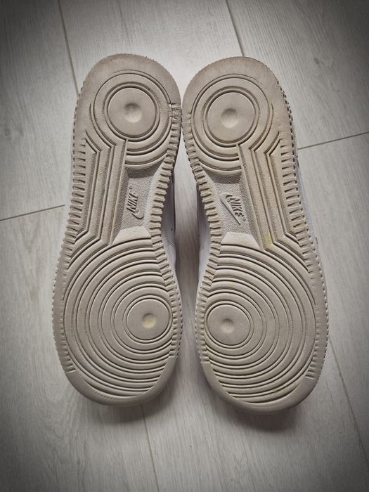 Nike Air Force 1 białe stan bardzo dobry
