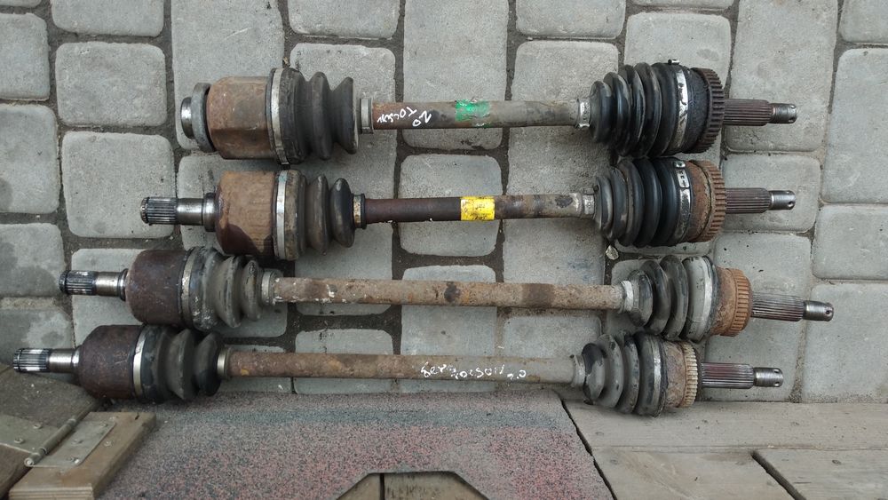 Hundai Tucson Хюндай токсон 2.0 бензин механічна полуось