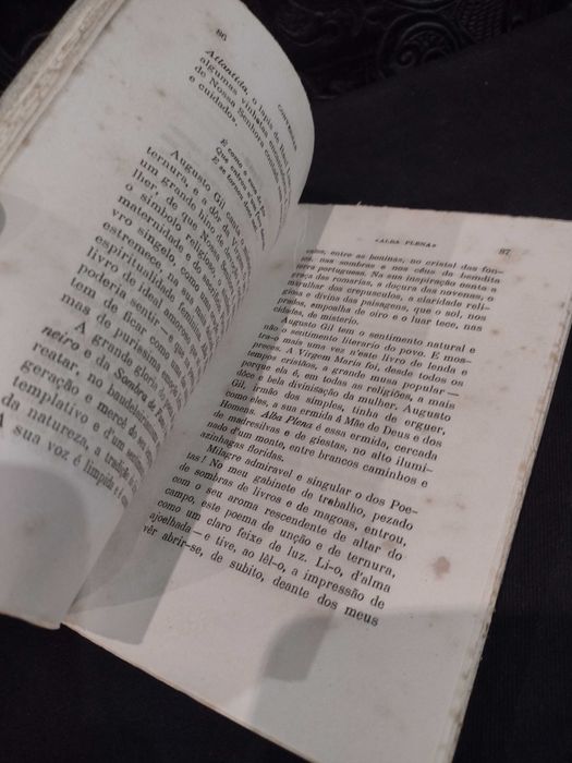 Conversar sobre Viagens, Amores, Ironias - Augusto e Castro