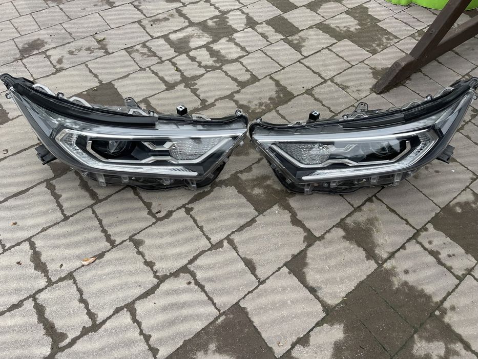 Toyota RAV4 фара перід комплект, лед європа
