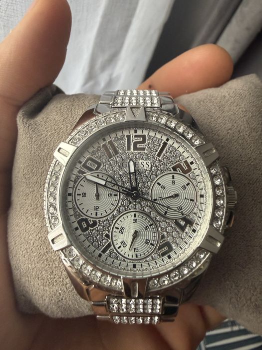 Piekny kobiecy zegarek „Guess Ladies sport”