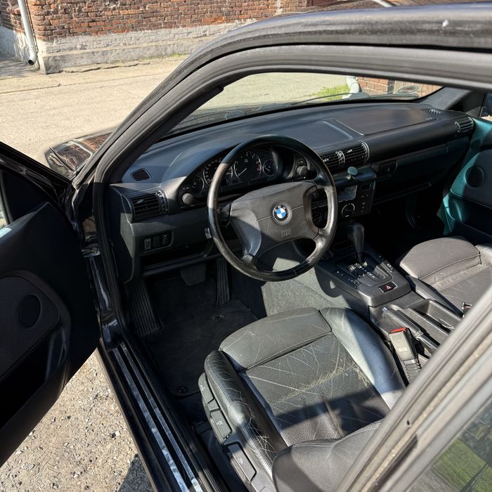 BMW e36 compact 323ia m52b25 skora sporsitze