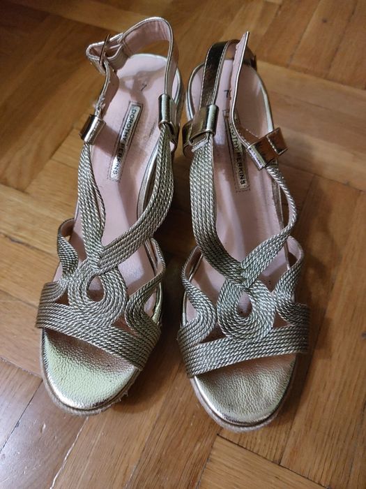 39 розмір золоті босоніжки