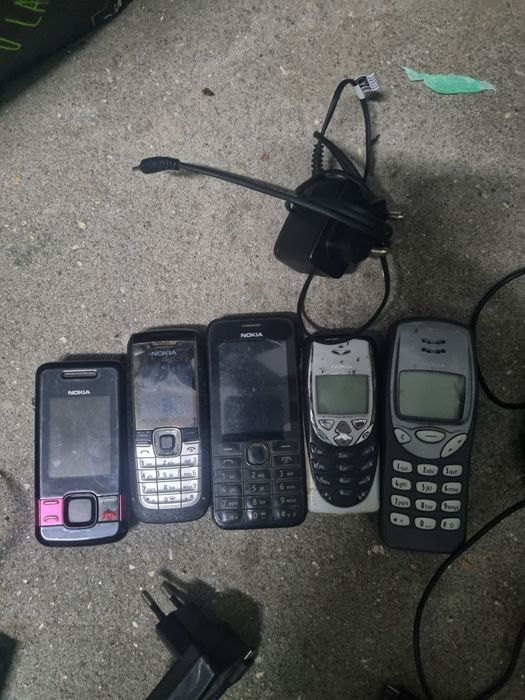 Telemóveis vintage Nokia Blackberry Siemens