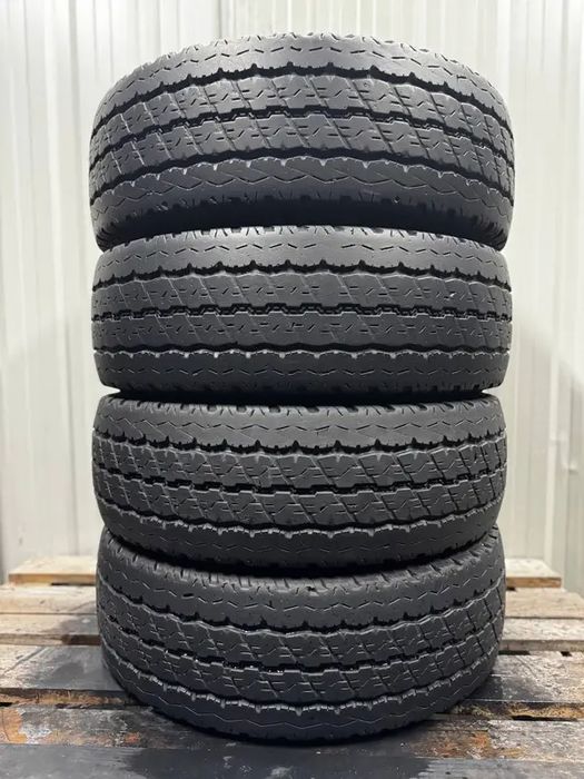 Шини бу 215 70 R15C Bridgestone Duravis