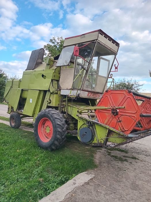 Продам комбайн клас