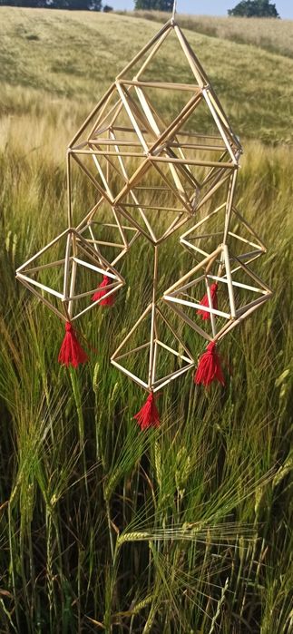 Павук із житньої соломи