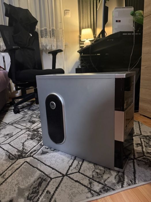 Komputer stacjonarny