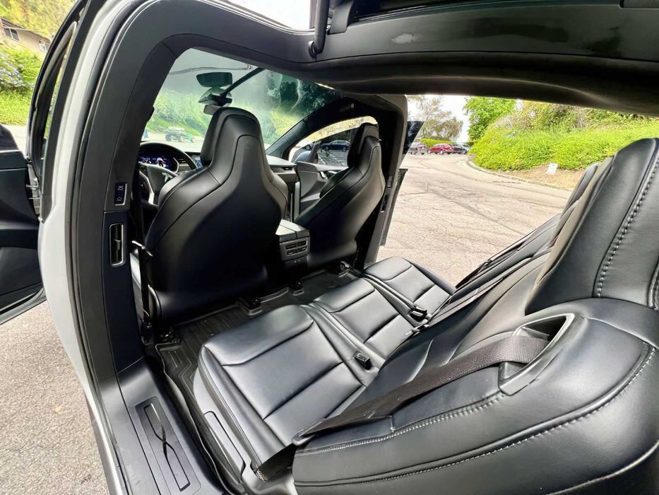 Tesla Model X 100D      2018