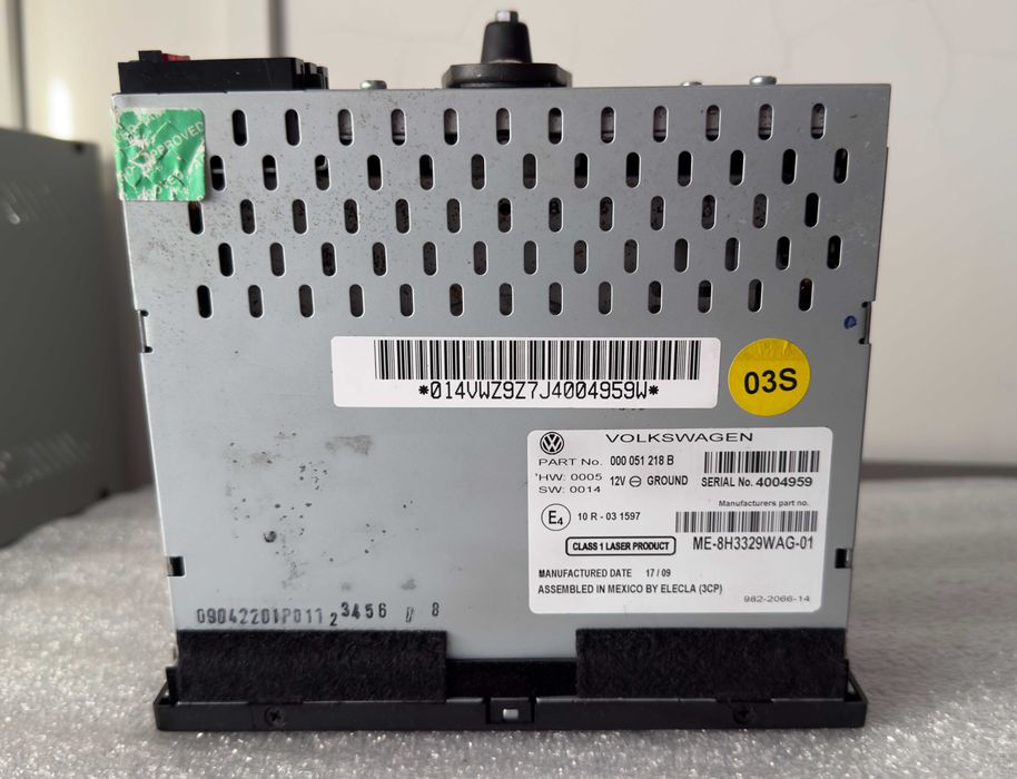 Rádio Original Volkswagen 000051218B – Bluetooth / USB / AUX / CD MP3