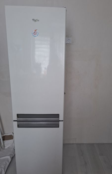 Холодильник Whirpool BLF 9121 W  200х60х60