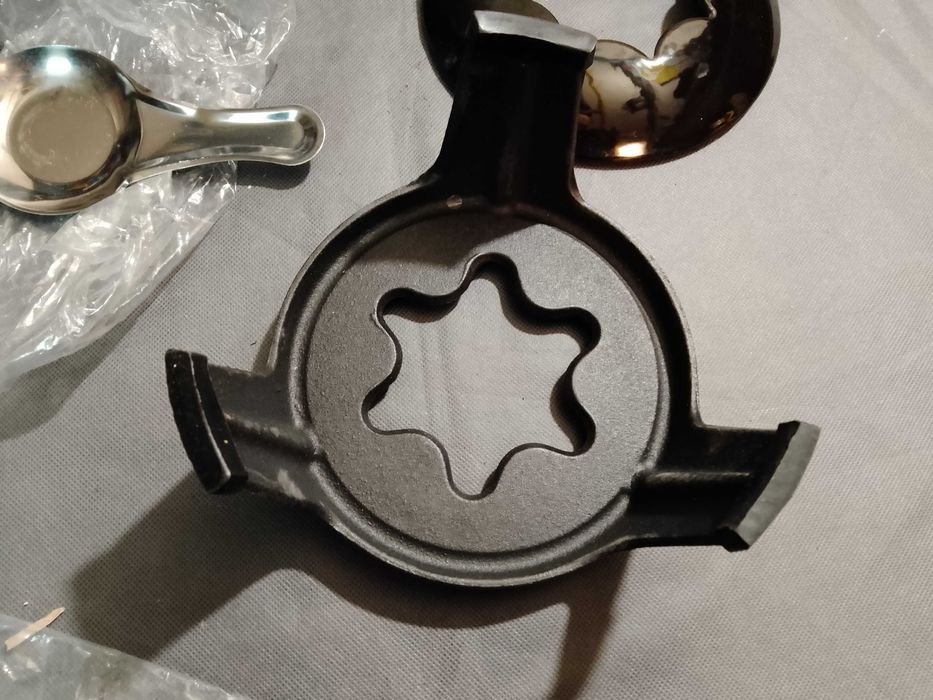 Zestaw do fondue z żeliwa Master Class czarny