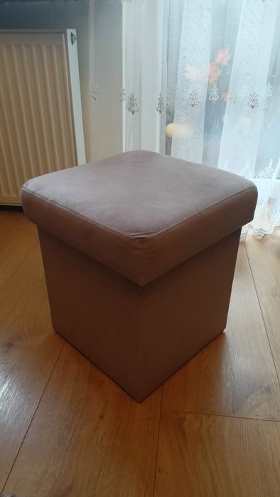 Pufa, otwierana, jak nowa.