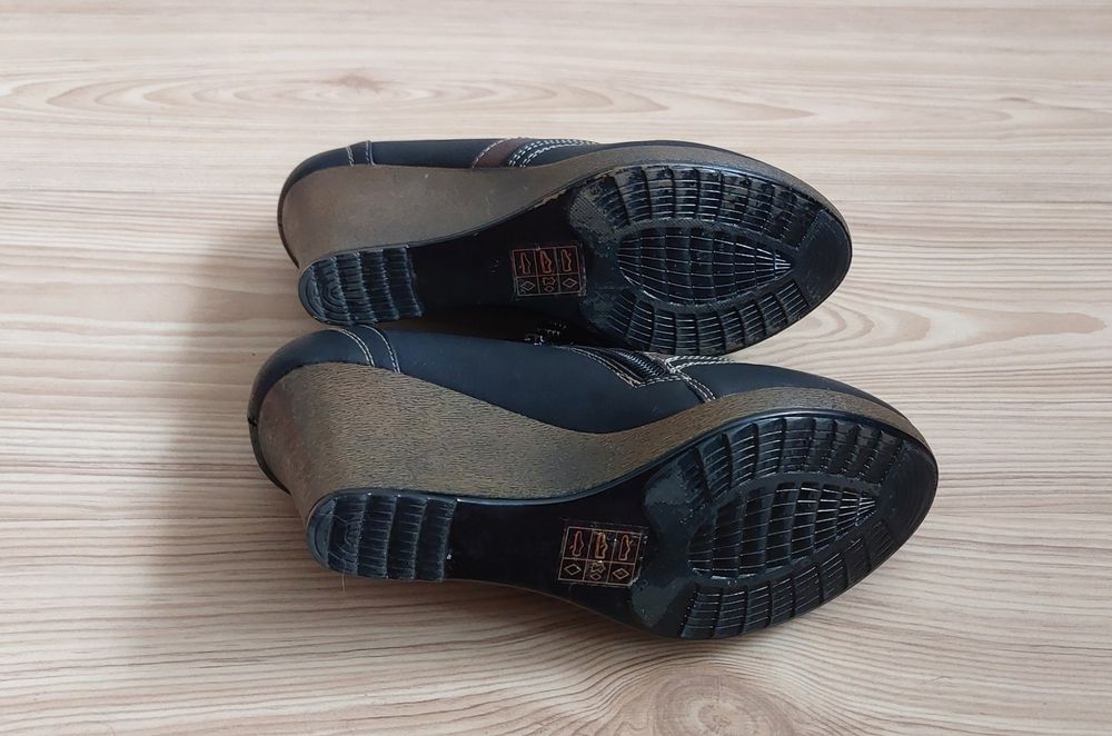 Buty damskie na koturnie rozmiar 38