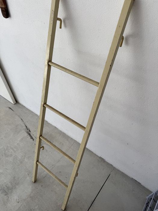 Escada ferro antiga vintage anos 80