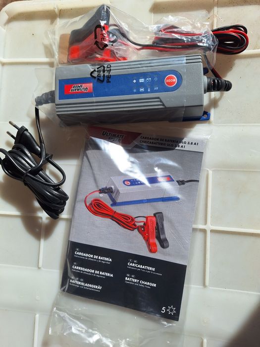 Carregador de Bateria Auto e Mota Ultimate Speed ULG 3.8 A1 – Na Caixa