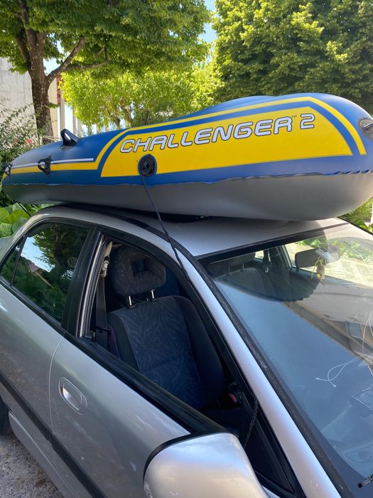 Barco insulflável Challenger 2 com remos e bomba para insulflar