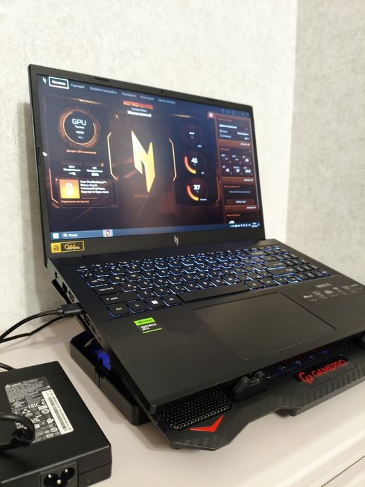 Acer NitroV RTX 4050 6GB•Ryzen 5 7535HS•16GB DDR5/512GB SSD • 144 Hz