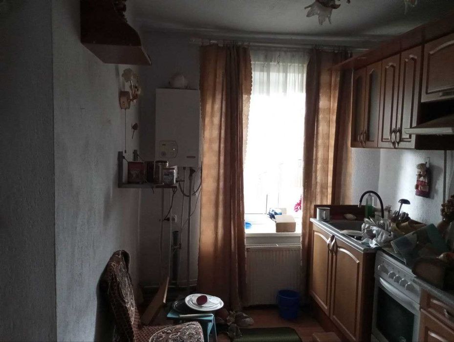 Продам 2-х кімнатну квартиру в будинку на 4 квартири в смт.Ланчин торг