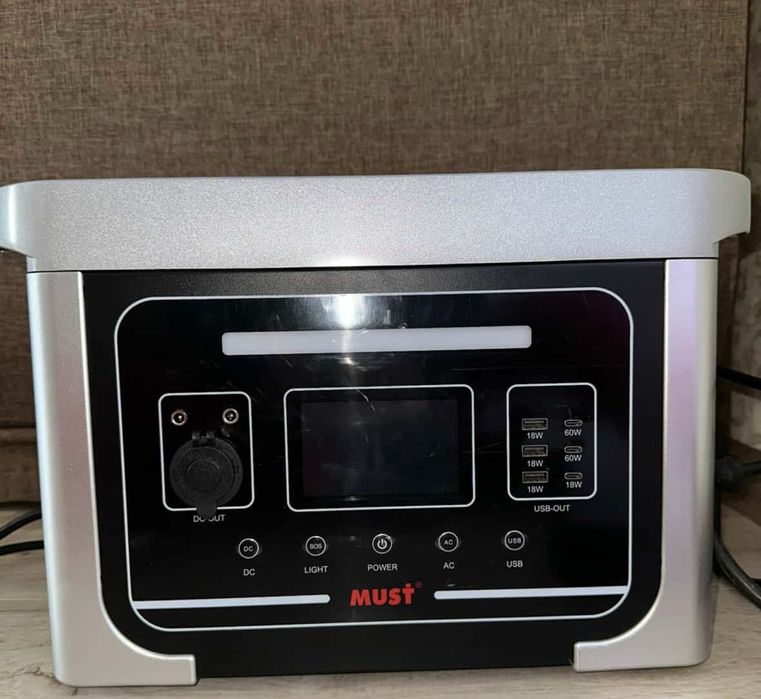 Портативна зарядна станція MUST EM1024S