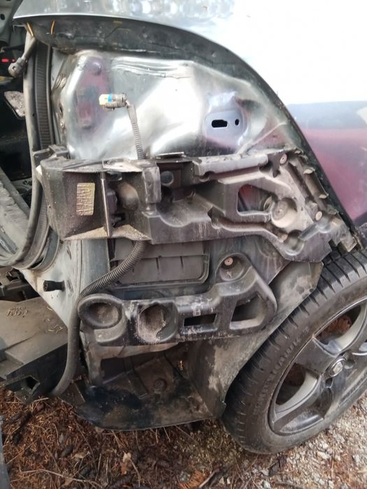 Ślizg tylny prawy zderzaka błotnika renault Clio 4 iv kombi
