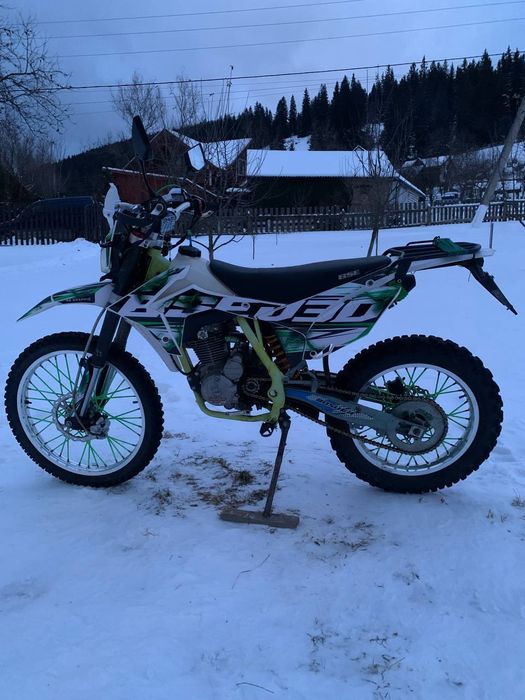 Продам мотоцикл BSE J3D 250