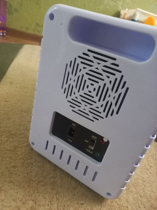 Міні холодильник в авто