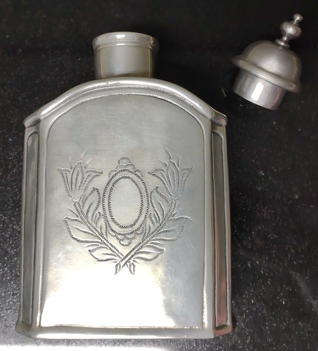 Tin Bottle64751441078017121