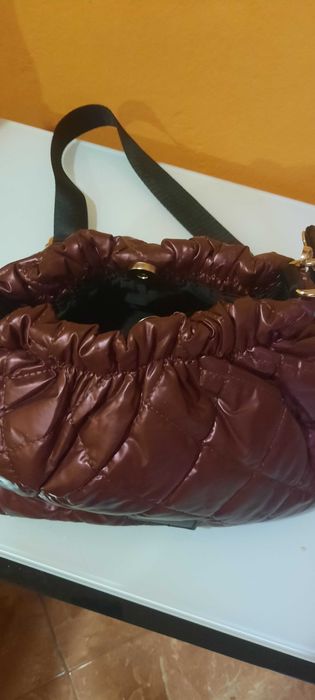 Mala / Sacola / Bolsa - macia, leve, espaçosa e bonita - NOVO