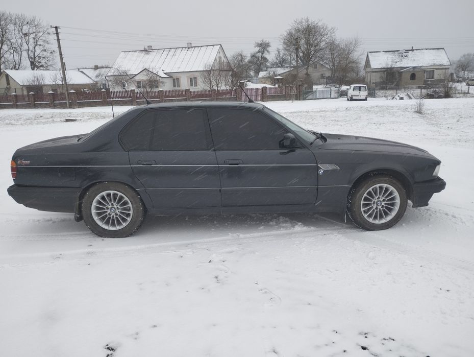 Продам БМВ 730 газ бензин