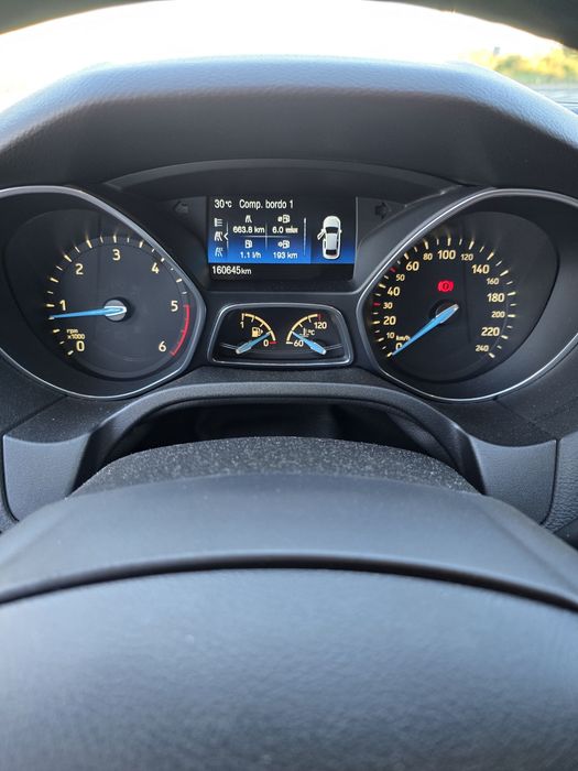 Ford Focus SW — fotografia 7