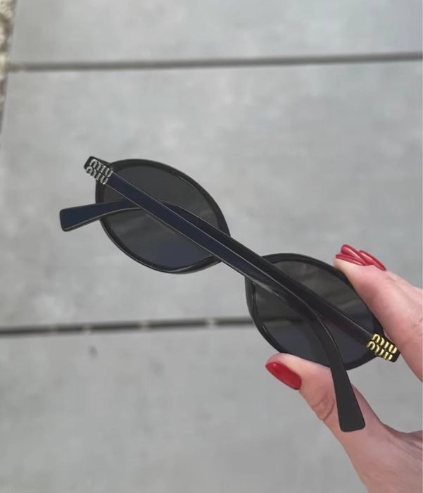 Сонцезахісні окуляри, солнцезащитные очки в стилі miu miu