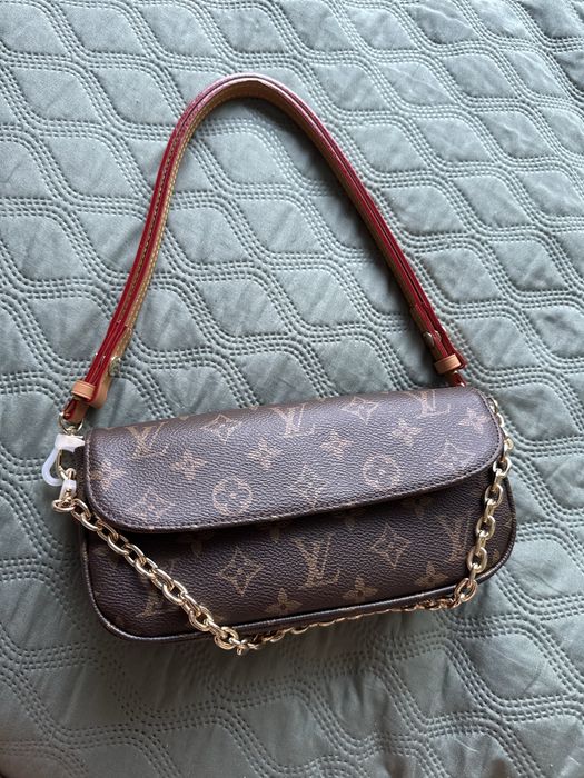 Сумка Louis Vuitton  Ivy Wallet On Chain Bag Луи Витон