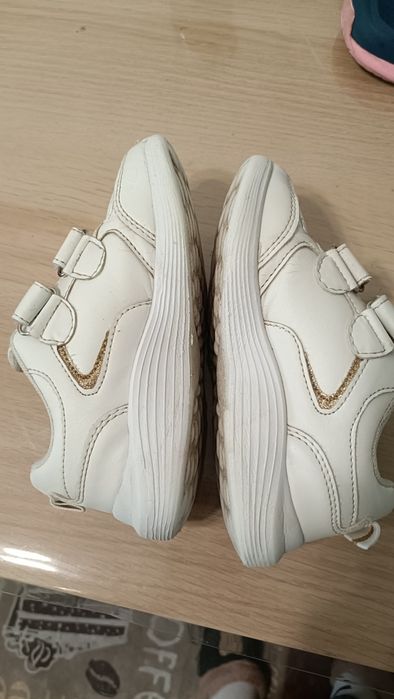 Adidasy dla dziewczynki