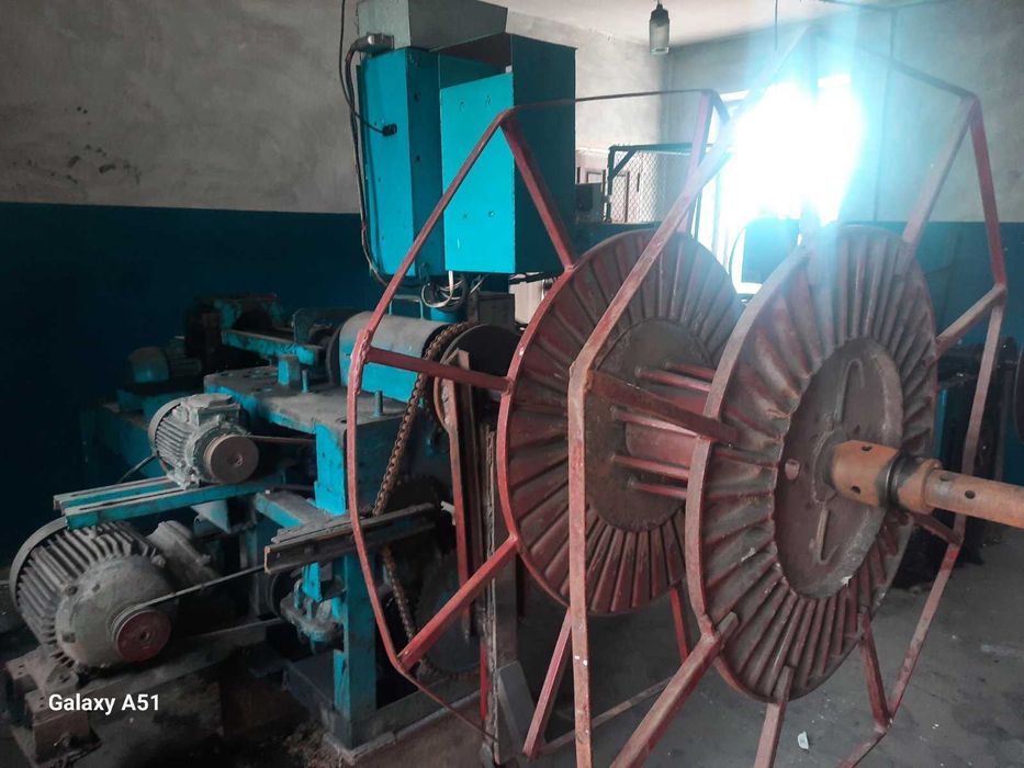 Продам  скручувальный станок,карусель для кабеля , провода .