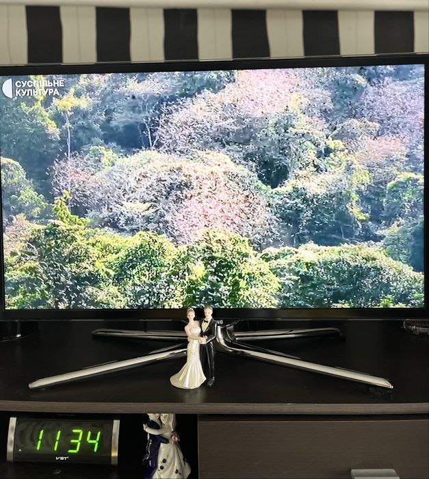 Телевізор SamsungUE32ЕS6577