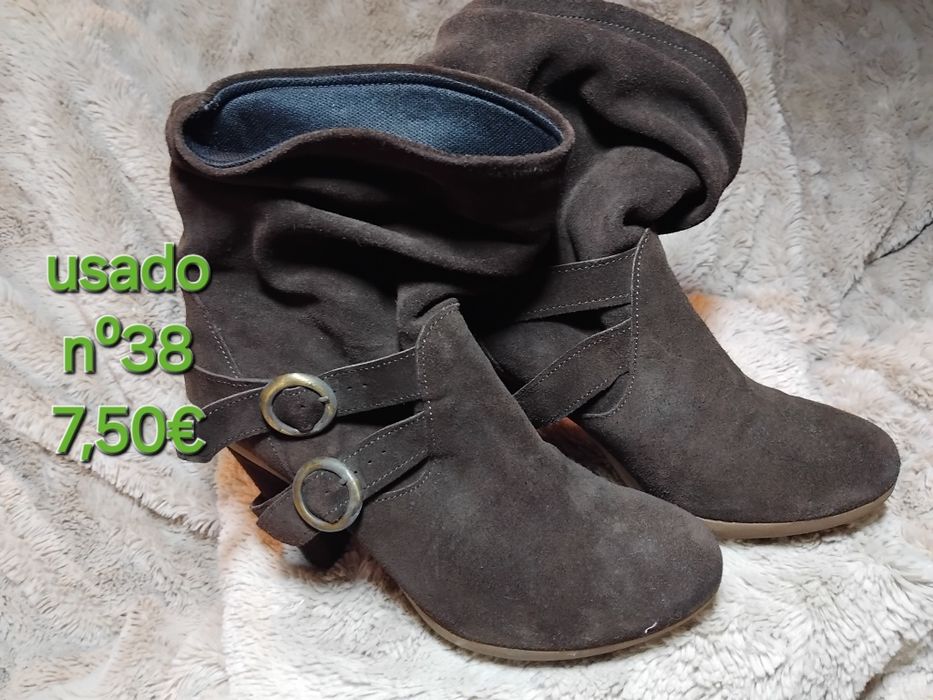 Calcado com pouco uso